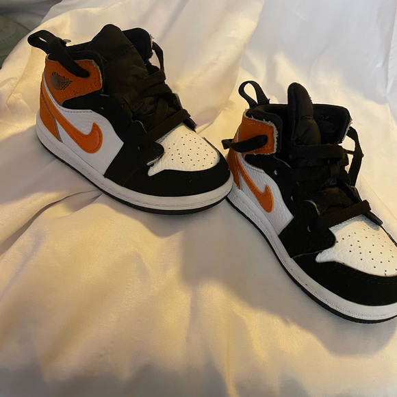 Sold - Picture 4 of 5